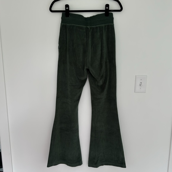 Aerie Green Velour Flared Lounge Pants - Size XS - Picture 6 of 9
